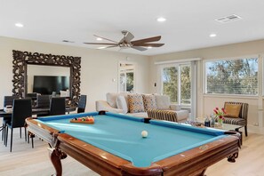 Interior - Bordeaux by Avantstay Private Pool, Hot Tub & Game Room Near Temecula (Temecula)