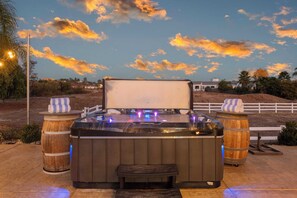 House (5 Bedrooms) | Interior - Bordeaux by Avantstay Private Pool, Hot Tub & Game Room Near Temecula (Temecula)
