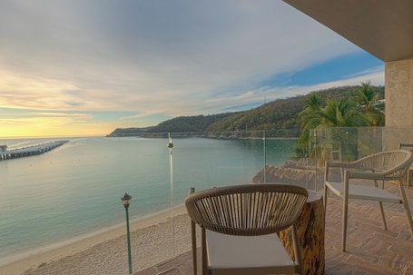 经典双人房或双床房, 阳台, 海湾景观 | 露台