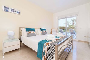 Villa (6 Bedrooms) | Interior