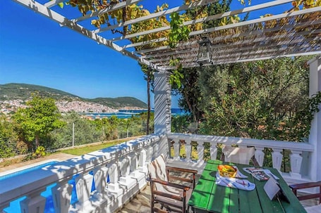 Villa (2 Bedrooms) | Interior