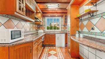 Villa (Multiple Bedrooms) | Interior