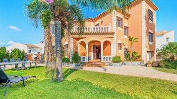 Villa (Multiple Bedrooms) | Exterior