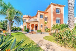 Villa (Multiple Bedrooms) | Exterior