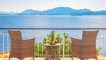 Villa (3 Bedrooms) | Exterior