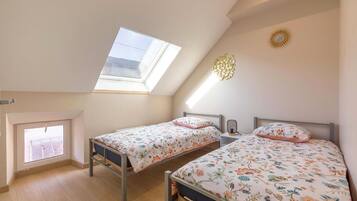 2 dormitorios, cuna de viaje, wifi y ropa de cama