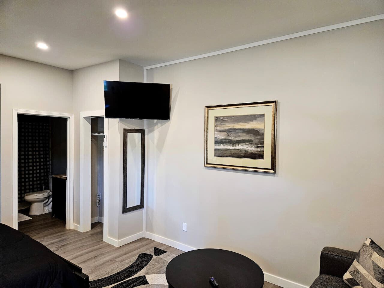 1 habitación, escritorio y wifi 