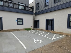 Property grounds - New Modern Studio in Maryville (Unit 105) (Maryville)