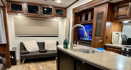 Private RV Retreat with Fast Wi-Fi + Workspace