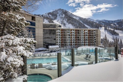Ski in/out bedroom studio at the Cliff Club at snowbird