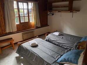 3 bedrooms, WiFi, bed sheets