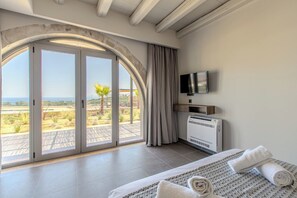 5 slaapkamers, een strijkplank/strijkijzer, reisbedje, gratis wifi