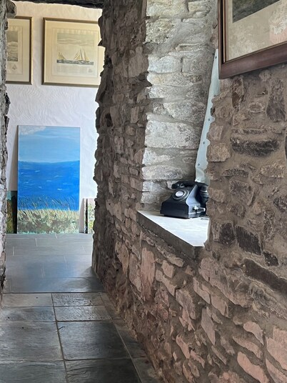 Stunning views beautiful old farmhouse Peaceful overlooking  bay & mountains