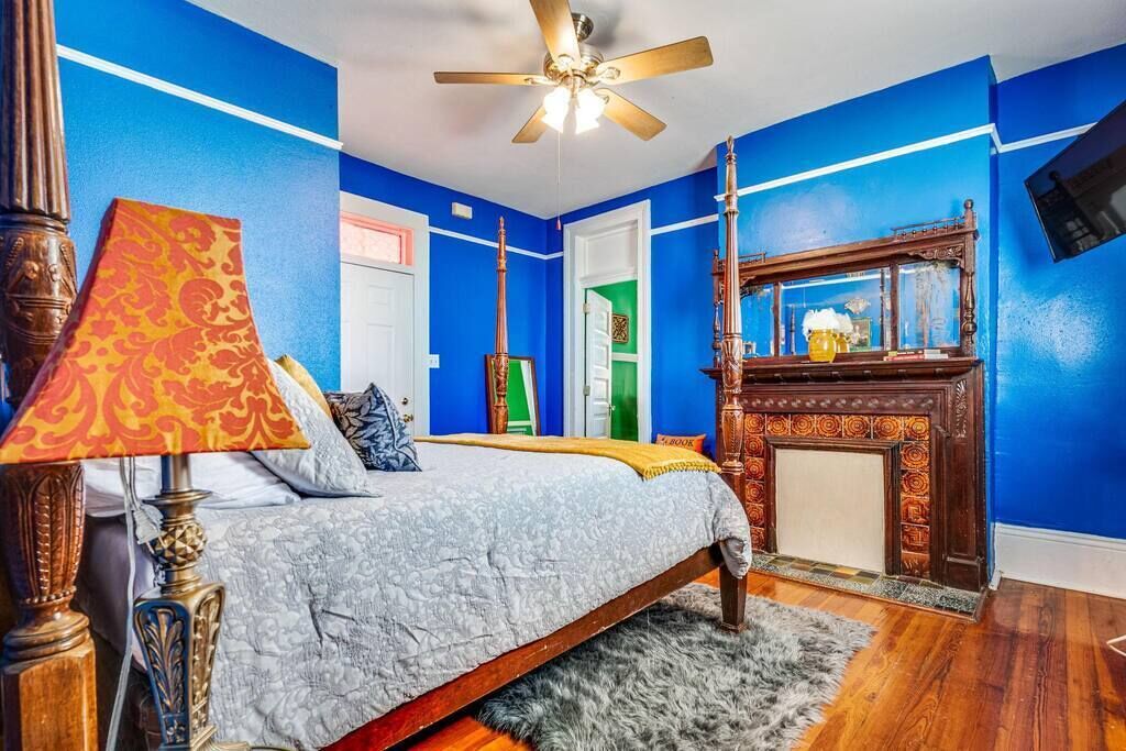 1 bedroom, iron/ironing board, travel crib, WiFi