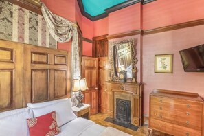 Unclassified image, 4 of 12, button - Grand Suite in Historic Victorian Guest House (New Orleans)