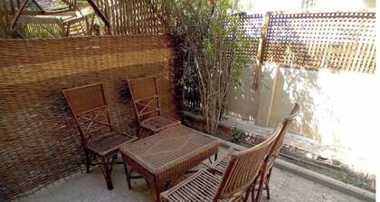 1037 · 2BR Townhouse, Bath, TV, Backyard