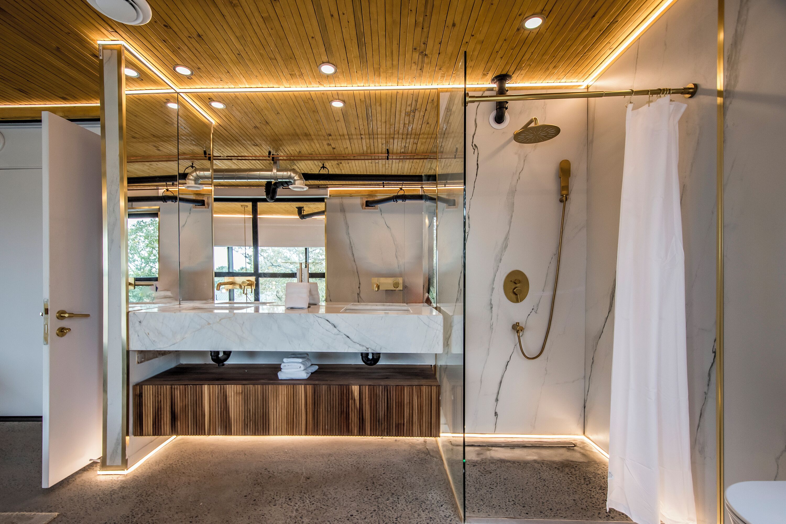 Photo - The Halifax Rooftop - Cozy Spa B&B