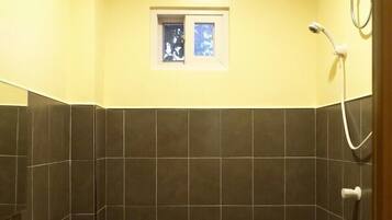 Basic Double Room, Non Smoking, Garden View | Bathroom | Shower, hair dryer, towels, soap