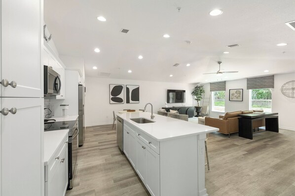 Fridge, microwave, oven, dishwasher