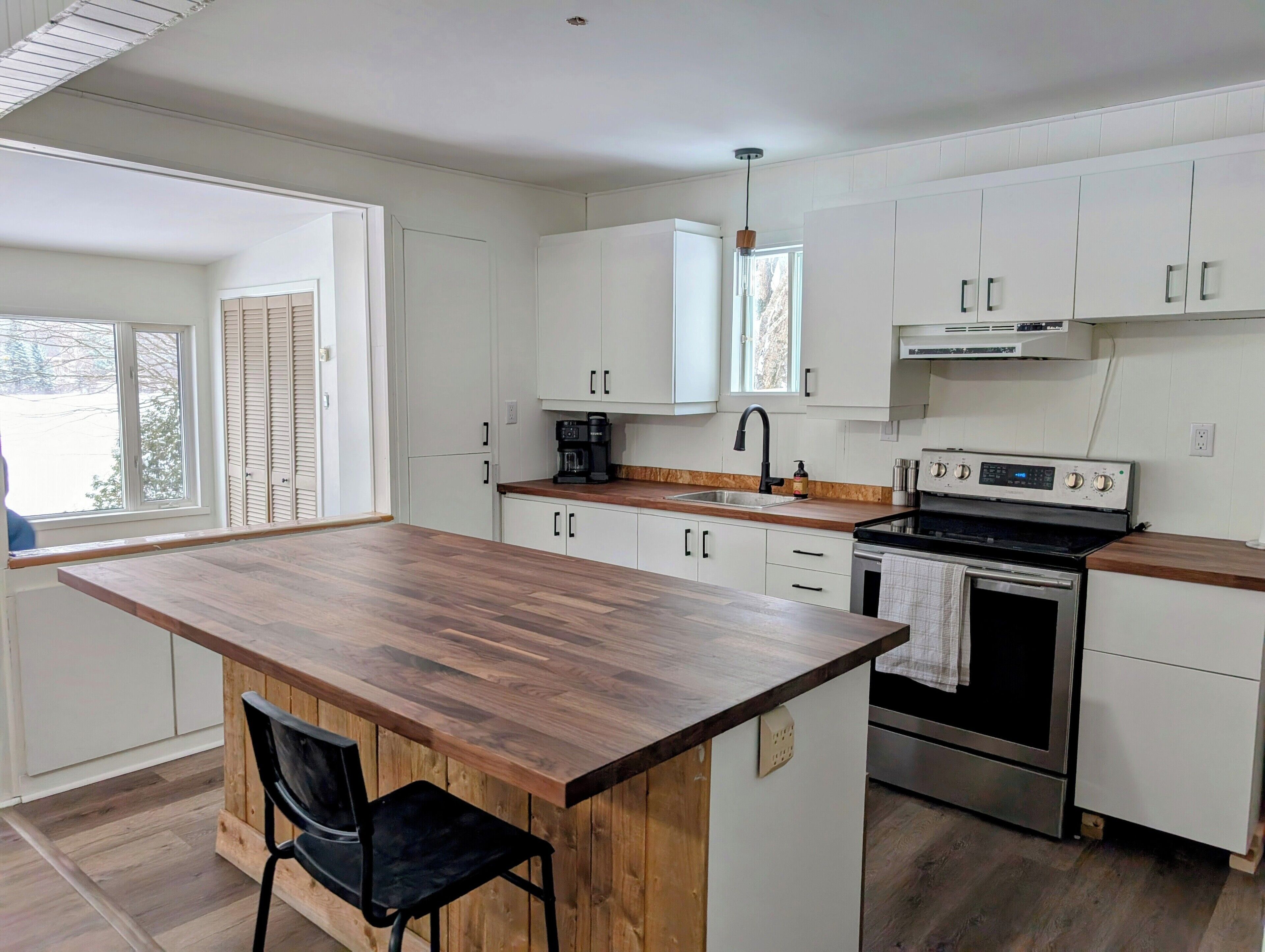 Refrigerador, microondas, horno, placa de cocina