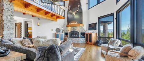 TV connectée, cheminée, jeux vidéo, espaces bureaux