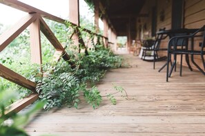 Property grounds - Raven Creek Lodge + Conestoga Room (Sugarloaf Township)