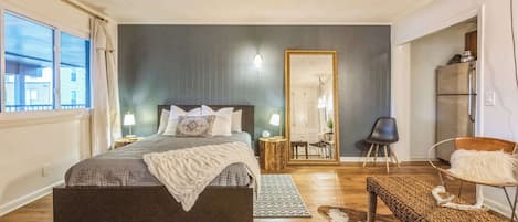 مكواة/لوح كي وواي فاي وملاءات أسرّة