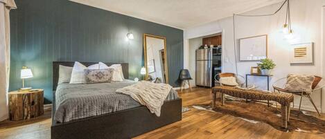 Fer et planche à repasser, Wi-Fi, draps fournis