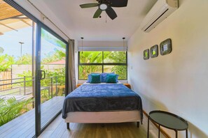 2 bedrooms, in-room safe, desk, iron/ironing board