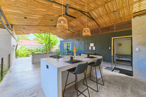 Private Pool & A/C in Modern Tropical Villa