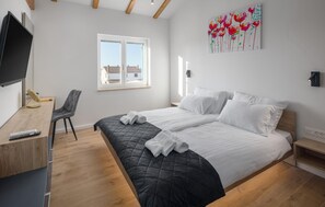 4 makuuhuonetta, silitysrauta/-lauta, vauvan matkasänky, ilmainen Wi-Fi