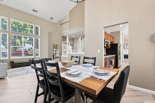Modern and spacious house in marvelous Manteca