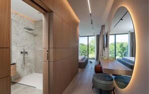 3 slaapkamers, een kluis op de kamer, reisbedje, gratis wifi