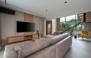 スマートテレビ、卓球台