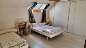 3 chambres, lit de bébé portatif, accès au Wi-Fi (inclus)