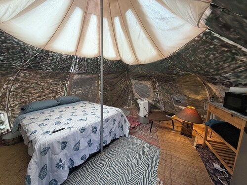 Cozy campground in amazing Homestead with WiFi access