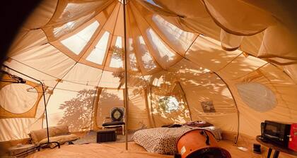 Cozy campground in amazing Homestead with WiFi access