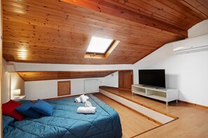 1 bedroom, free WiFi, bed sheets - Room 'Girasole' with Wi-Fi and Air Conditioning (Levanto)