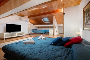 1 bedroom, free WiFi, bed sheets