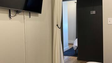 2 chambres, bureau, Wi-Fi, draps fournis