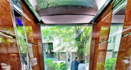 Stylishly Apartment in Central Sofia with parking