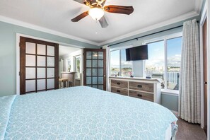 6 bedrooms, iron/ironing board, WiFi, bed sheets - Spend Christmas on the Beach — Book Now! (Destin)