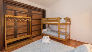 3 Schlafzimmer, Bügeleisen/Bügelbrett, WLAN