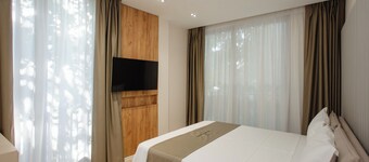 DownTown Hotel