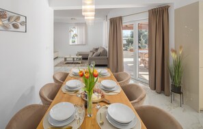 Dining - Luxurious home in Labin (Labin)