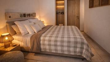 2 bedrooms, WiFi, bed sheets