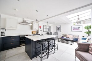 Imagen sin descripción, 5 de 23, botón