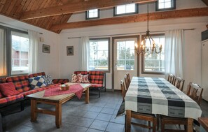 TV, fireplace - 3 bedroom pet friendly home in Tived (Tived)