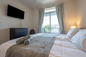 1 bedroom, desk, iron/ironing board, free WiFi