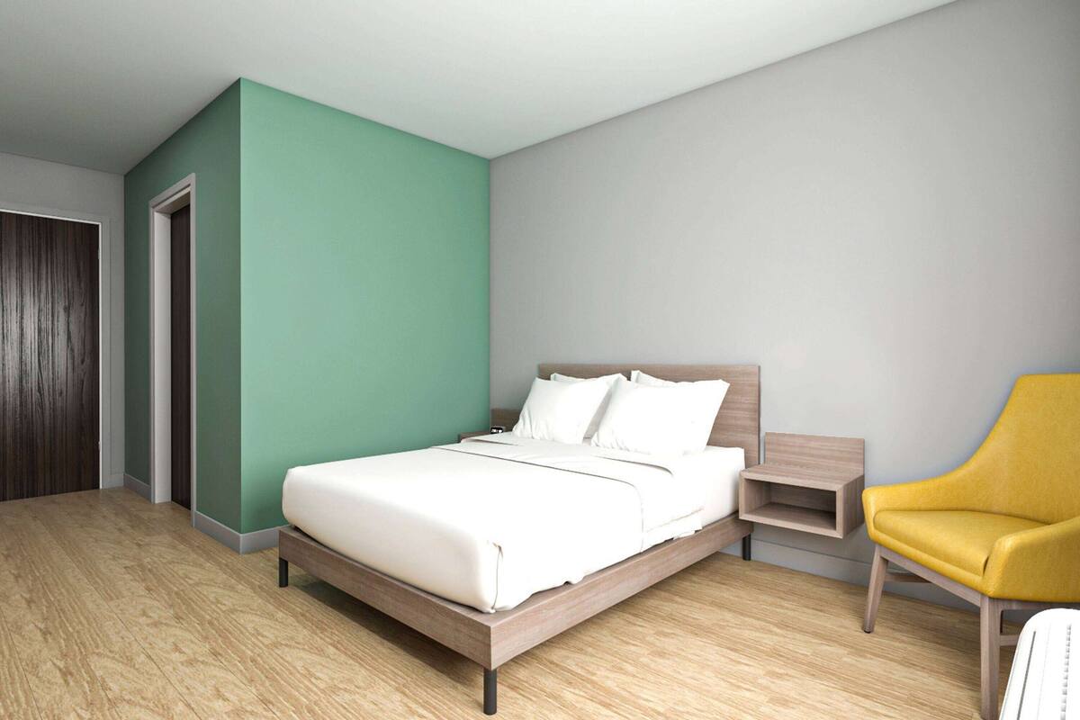 Suite, 1 Katil Ratu (Queen), Non Smoking | Meja, ruang kerja komputer riba, Wi-fi percuma, cadar katil 